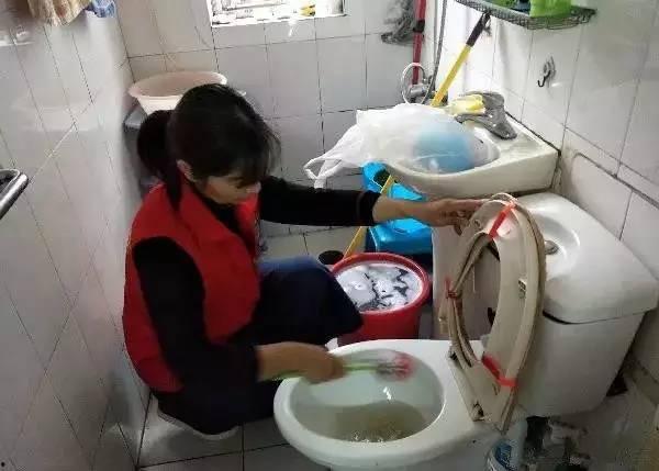 成人老人浴缸视频,成人老人浴缸视频深度解析