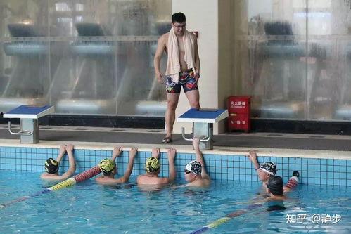 瑞典成人游泳视频教学,轻松掌握水上技巧  第2张
