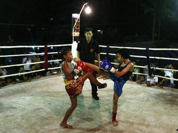 成人室内拳击比赛视频,激情碰撞！室内拳击比赛精彩瞬间回顾  第3张