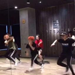 成人自我表演游戏视频大全,趣味视频大全集锦  第3张