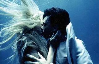 人类怎么变成人鱼的视频,揭秘人类变人鱼的奇幻之旅  第3张