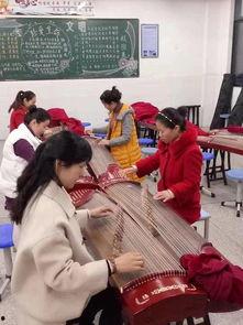 古筝成人课堂互动游戏视频,乐韵悠扬，共赏古筝之美  第2张